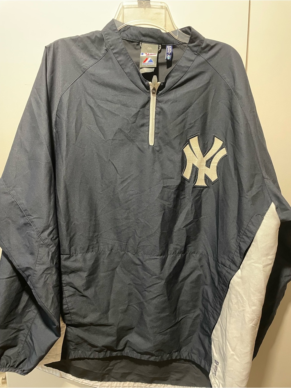 Majestic New York Yankees Navy Pullover Windbreaker